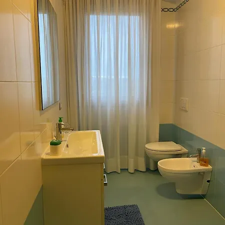 Apartment Bonito Apto En Venezia Con Piscina Y A 300mplaya . *