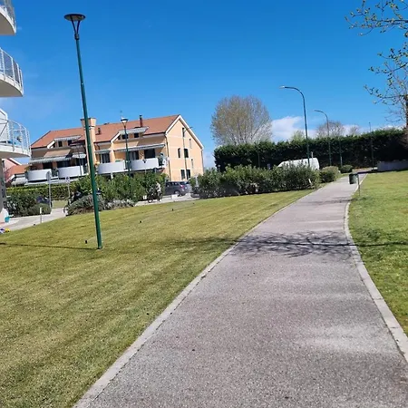 Bonito Apto En Venezia Con Piscina Y A 300mplaya . * Cavallino-Treporti